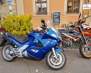 Motorradfahrer Willkommen im AKZENT Hotel Schranne